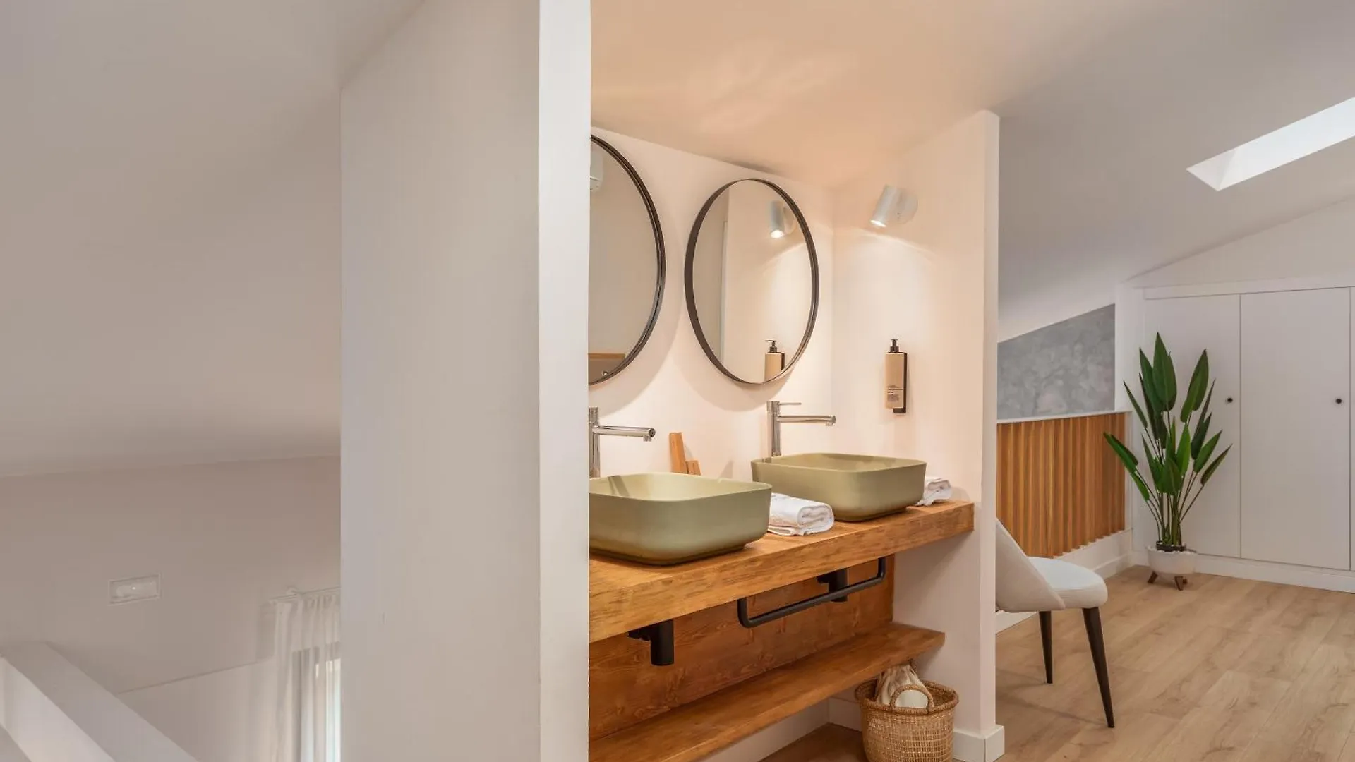 ל'אסטרטיט Marconia Boutique Residence דירה